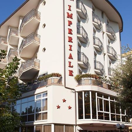 Hotel Imperiale Cesenatico Esterno foto