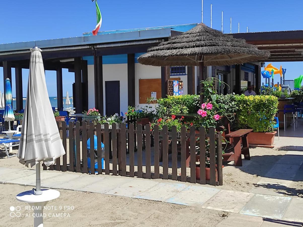 Hotel Imperiale Cesenatico Esterno foto