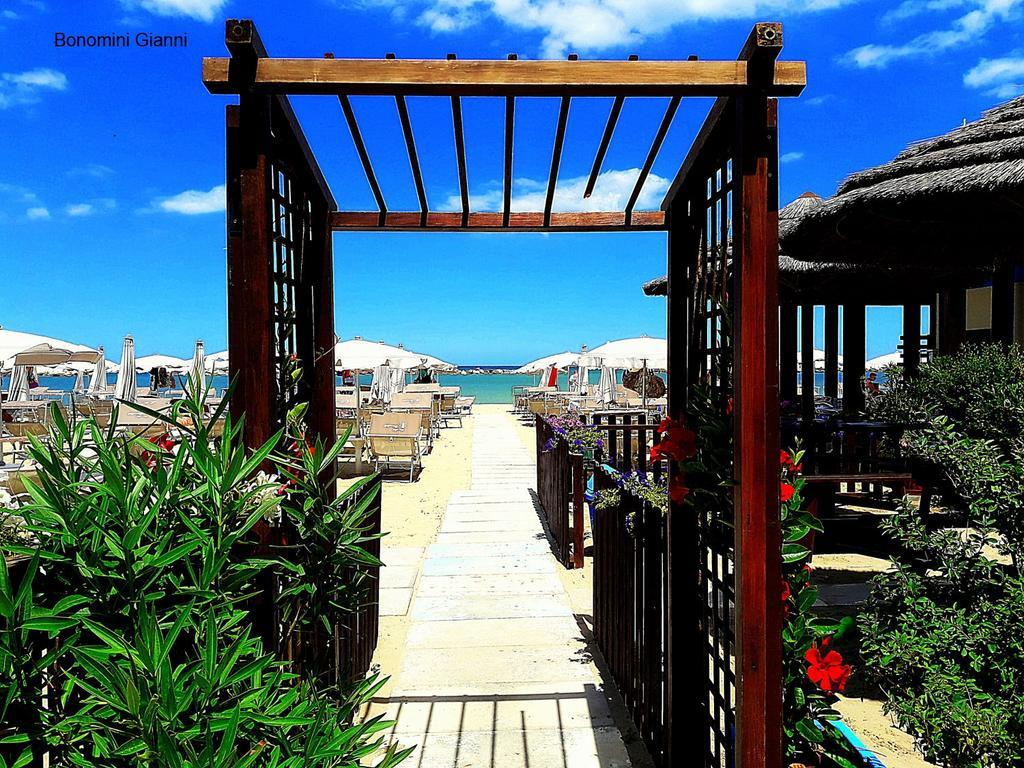 Hotel Imperiale Cesenatico Esterno foto